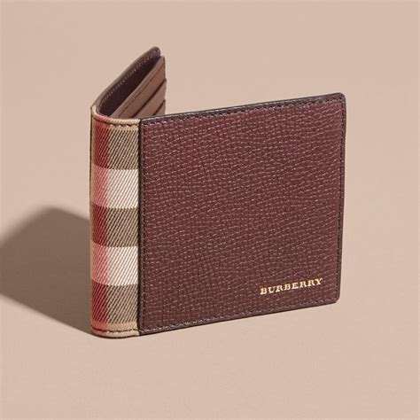 mens burberry wallet price|burberry bifold wallet for men.